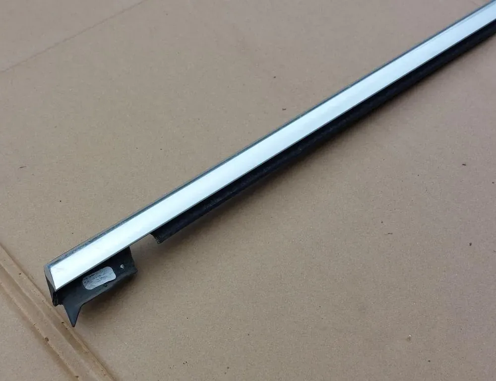 VOLKSWAGEN Jetta 6 generation (2010-2018) Csomagtérajtó díszítőléce 34325759