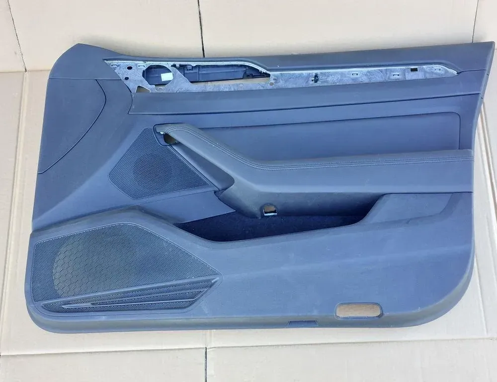 VOLKSWAGEN Passat B8 (2014-2023) Jobb első ajtó panelje 3G2867012 34328533