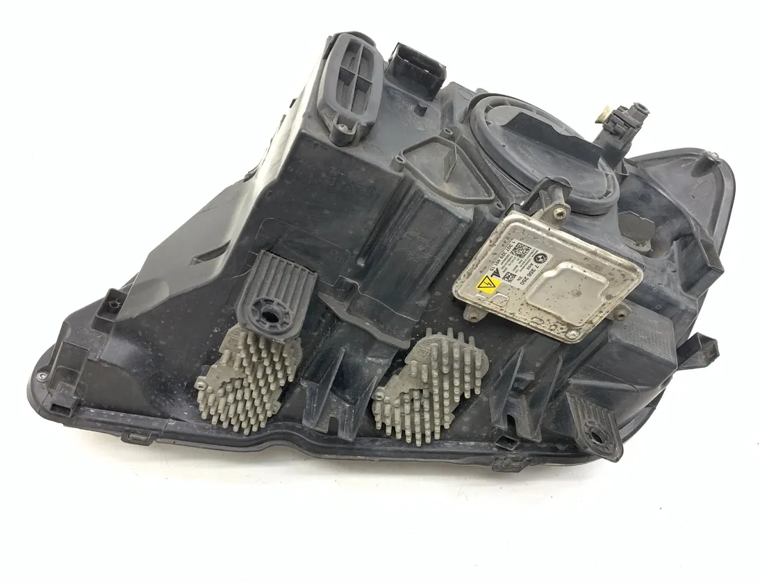 BMW X3 F25 (2010-2017) Front Right Headlight 7277004 30982226