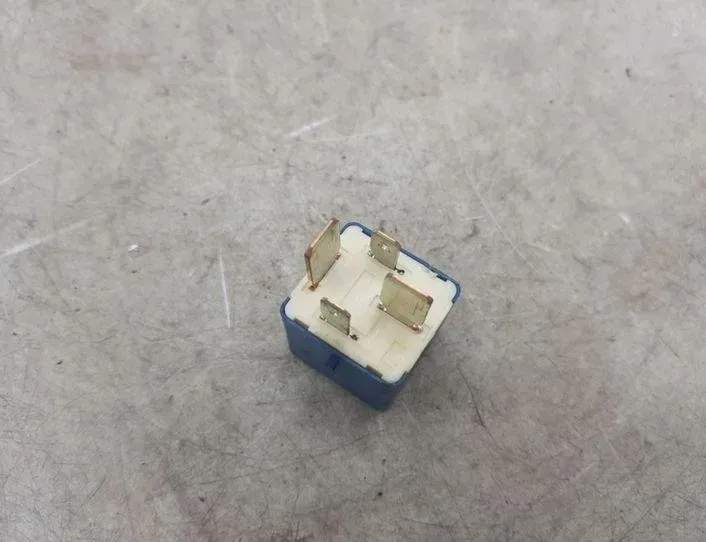 LEXUS IS XE20 (2005-2013) Relék 1567002500,8826321010 25490014