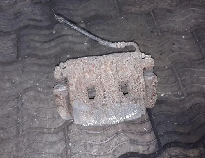 CADILLAC SRX 2 generation (2010-2017) Jobb első féknyereg 25516093