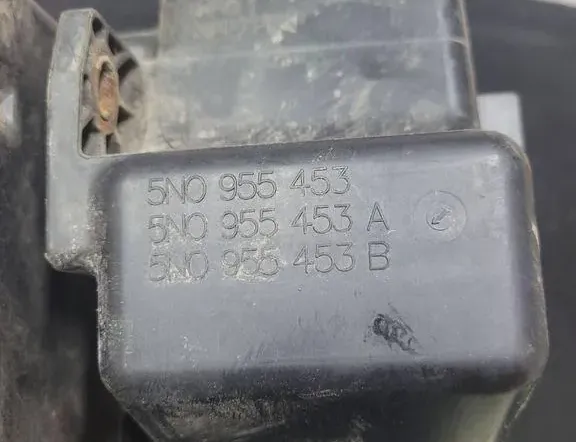 VOLKSWAGEN Tiguan 1 generation (2007-2017) Ablakmosó tartálya 5N0955453B,5N0955453 33111814