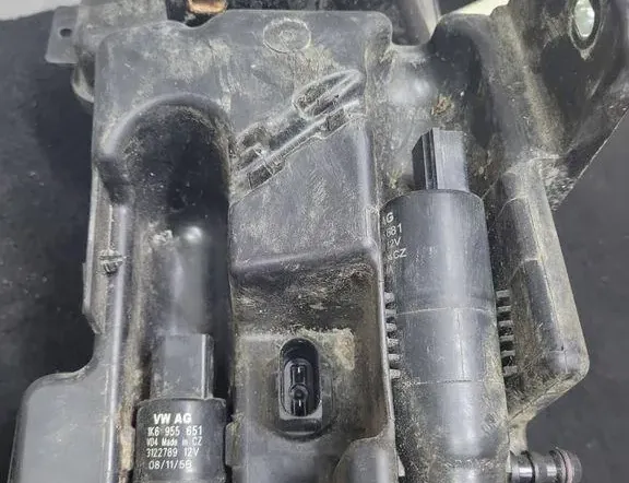 VOLKSWAGEN Tiguan 1 generation (2007-2017) Ablakmosó tartálya 5N0955453B,5N0955453 33111814