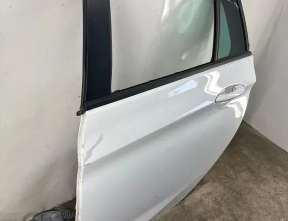 OPEL Astra K (2015-2021) Bal hátsó ajtó 34832887