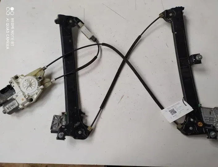 PEUGEOT 407 1 generation (2004-2010) Jobb első ajtó ablakemelője 9662062280 27020881