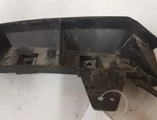 VOLVO V50 1 generation (2003-2012) Jobb hátsó lökhárító konzolja 30678075 27092499