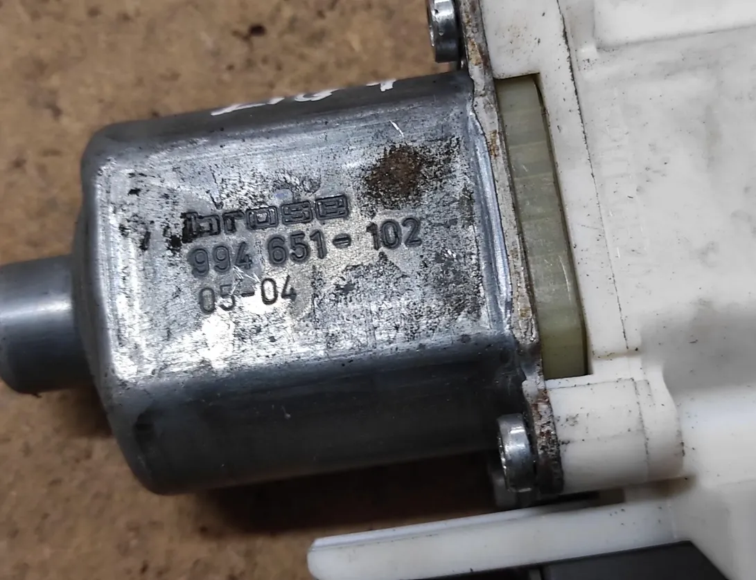 PEUGEOT 407 1 generation (2004-2010) Моторчик стеклоподъемника задней левой двери 0130822201 28623167