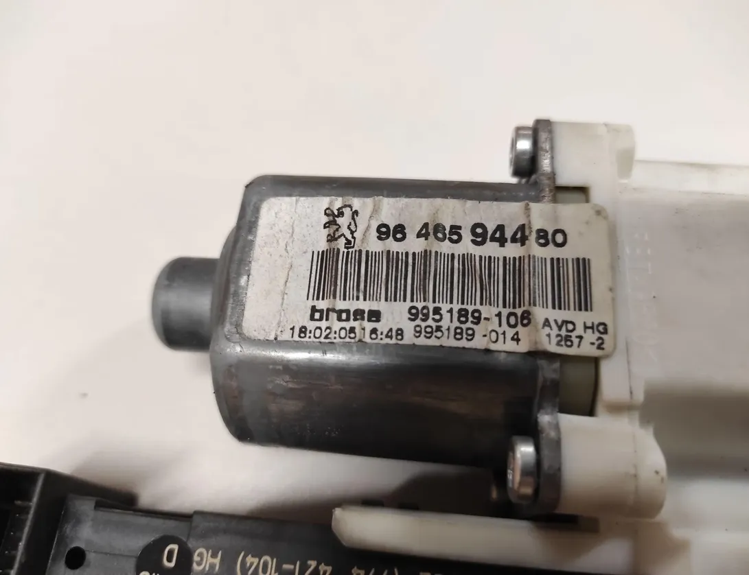 PEUGEOT 407 1 generation (2004-2010) Jobb első ajtó ablakemelője 1137328127 28623414