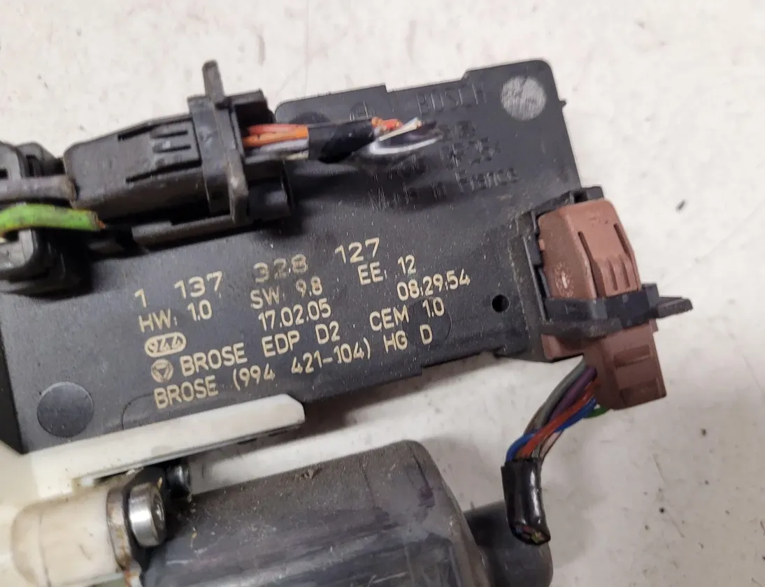 PEUGEOT 307 1 generation (2001-2008) Bal első ajtó ablakemelő motorja 1137328127 28661721