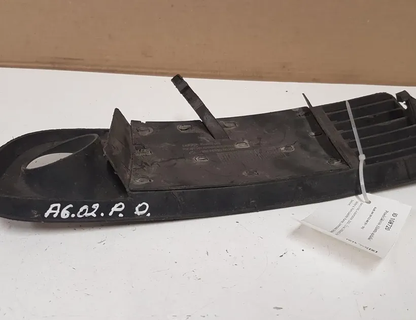 AUDI A6 C5/4B (1997-2004) Одделка противотуманай фары 4B0807682 28755630