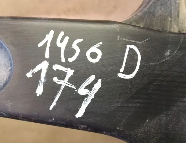 CITROËN C5 2 generation (2008-2017) Jobb hátsó lökhárító konzolja 9681048580 34835345