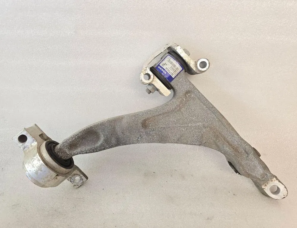 VOLVO S90 2 generation (2016-2023) Első keresztlengőkarok 32370928 34304573