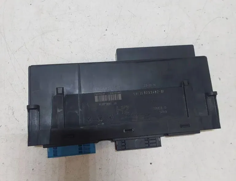 BMW 3 Series E90/E91/E92/E93 (2004-2013) Komfort vezérlőegység 922987502 34311090