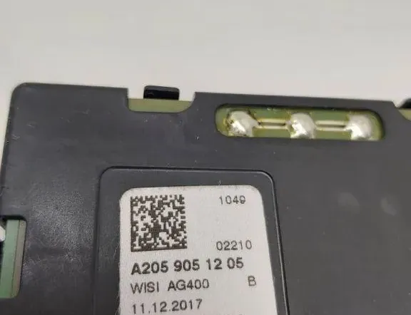 MERCEDES-BENZ C-Class W205/S205/C205 (2014-2023) Csomagtérfedél-antenna erősítője A2059051205 34309646