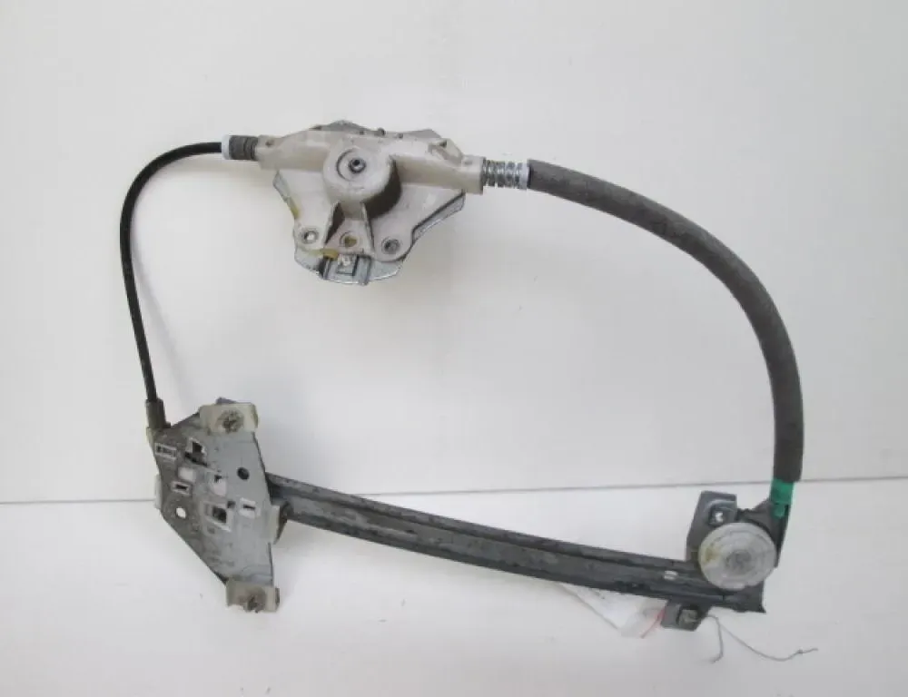 VOLVO V40 1 generation (1996-2004) Rear left door window lifter 21380505