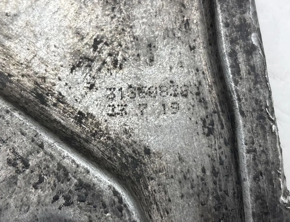 VOLVO S90 2 generation (2016-2023) Első keresztlengőkarok 31360650,31360832 33897470