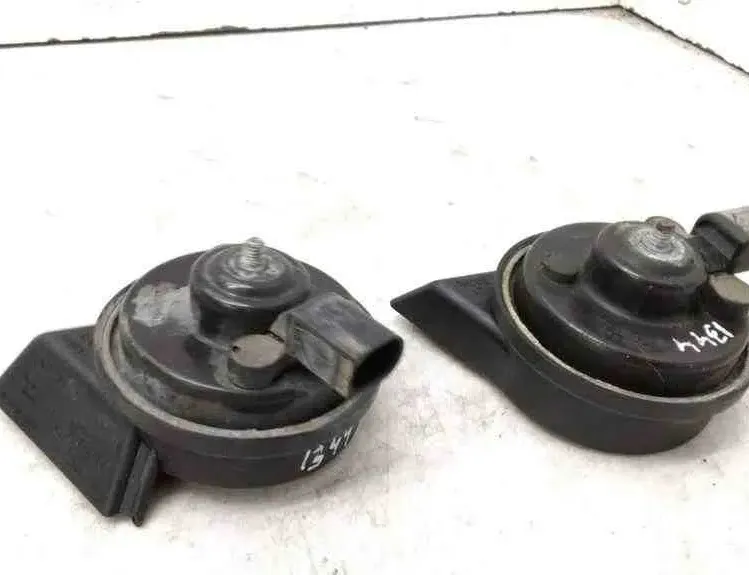 AUDI A4 B7/8E (2004-2008) Horn Signal 007728,28657625,E1000233 32578685