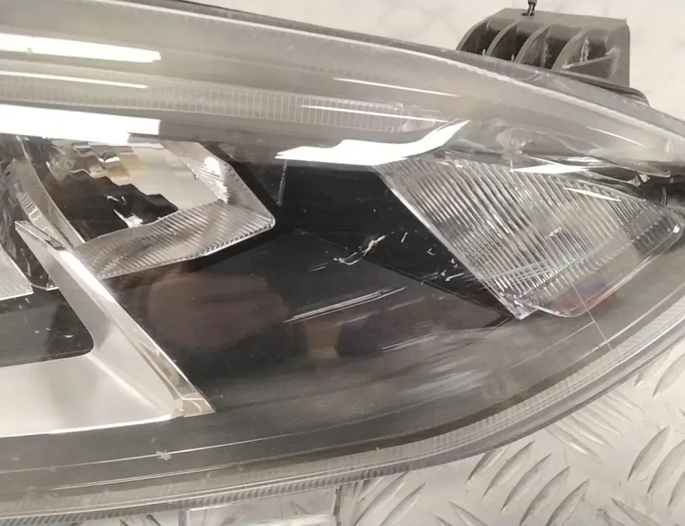 FORD Focus 4 generation (2018-2024) Jobb első fényszóró MX7B13E014CE 34291679