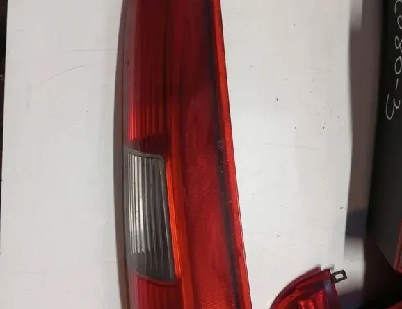 VOLVO V70 2 generation (2000-2008) Bal hátsó lámpa 9154494 33136953