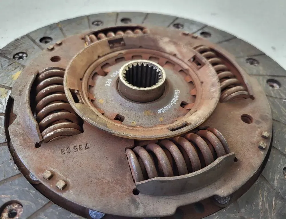 RENAULT Trafic 2 generation (2001-2015) Kapcsolótárcsa 324034410 34793074