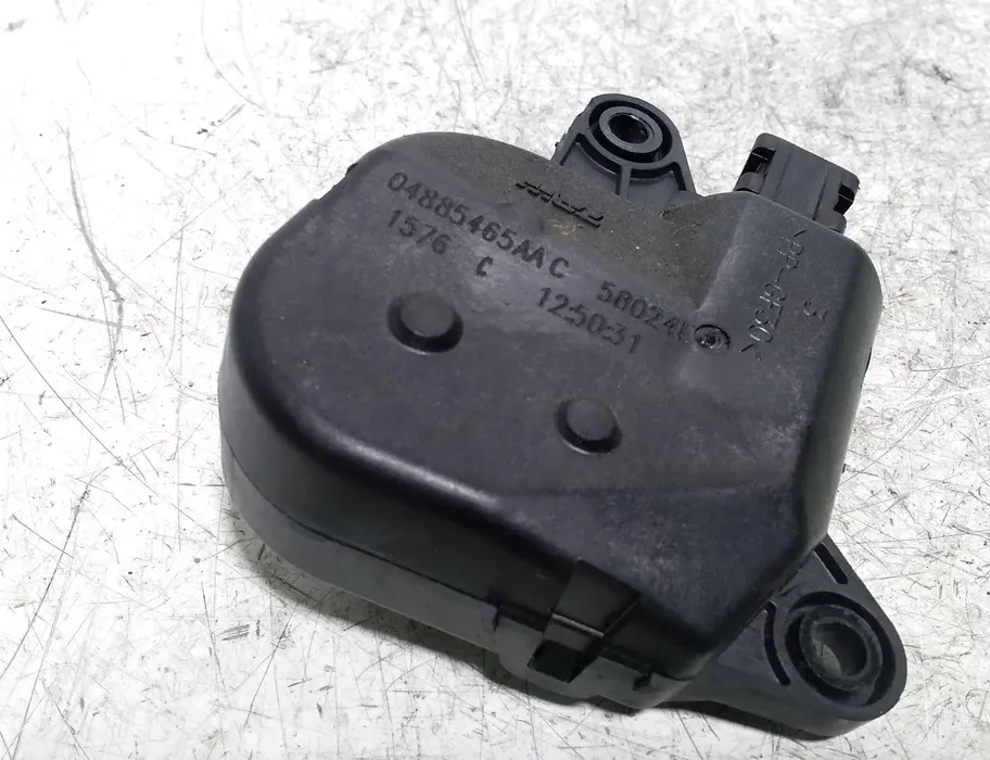 CHRYSLER Voyager 5 generation (2007-2020) Interior Heater Flap Motor Actuator 04885465AA 27547878