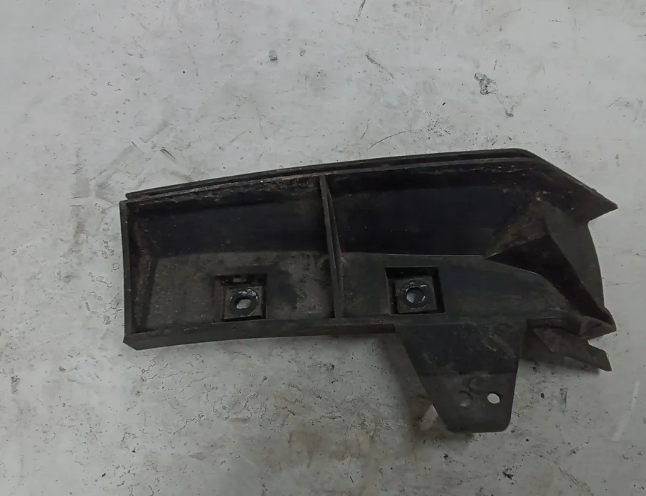 VOLVO V50 1 generation (2003-2012) Держатель заднего бампера правый 30678075 27598344