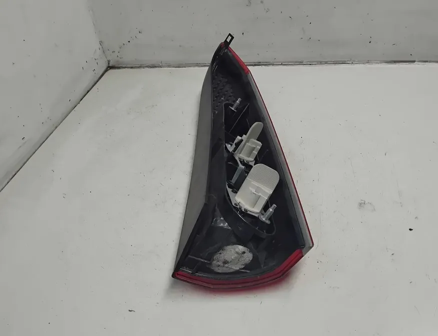 VOLVO V70 2 generation (2000-2008) Фонарь задний левый 160985 28632102