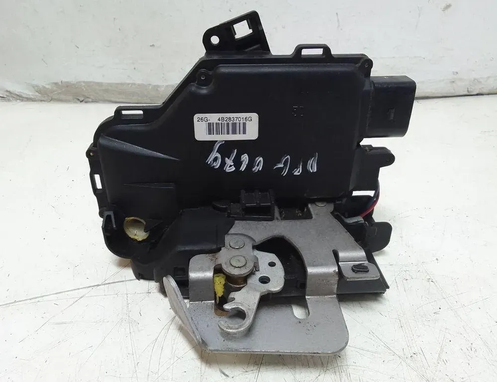 AUDI A4 B6/8E (2000-2005) Jobb első ajtó zárja 4B2837016G 30820765