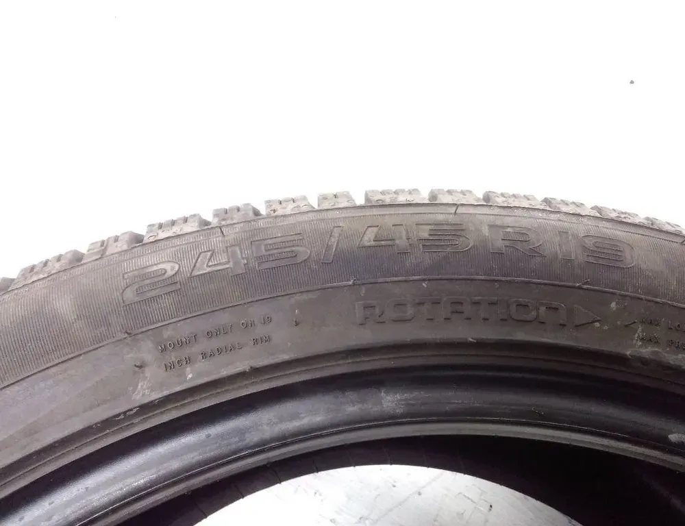 BMW iX I20 (2021-2024) Шины 24545R19 33607940