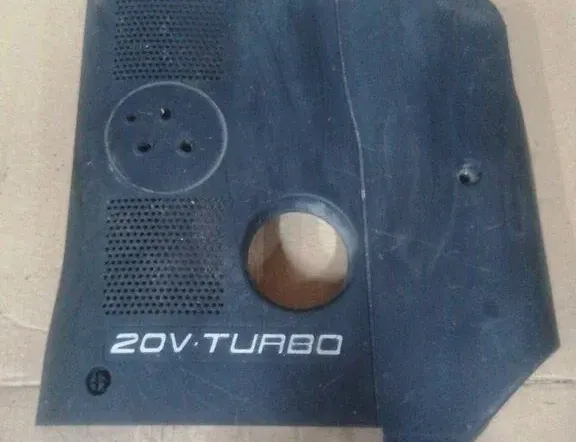 VOLKSWAGEN Passat B5 (1996-2005) Motorburkolat 058103724 34352619