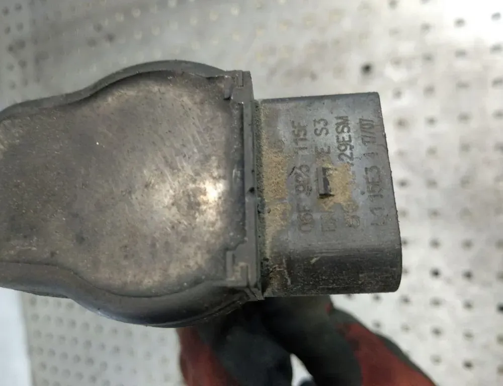 VOLKSWAGEN Passat B6 (2005-2010) Magasfeszültségű gyújtóvezeték (gyújtógyertya-huzalok) 06F903115F 34349705