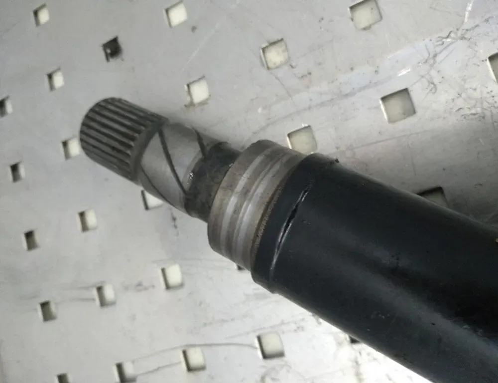 VOLVO V40 1 generation (1996-2004) Полуось передний левый 34347403