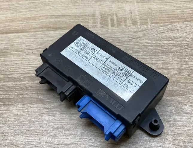 RENAULT Espace 1 generation (1984-1991) Блок управления Комфорт 7700416293B,73847257 34444716