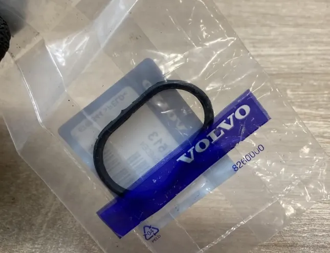 VOLVO S60 1 generation (2000-2009) Держатель всасывающего шланга 8631513 34441893