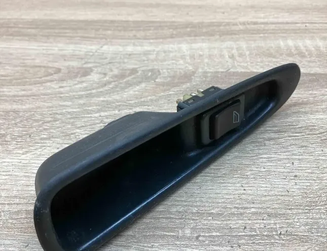 VOLVO S40 1 generation (1996-2004) Bal hátsó ajtó ablakvezérlő gombjai 821424,03458021 34407712