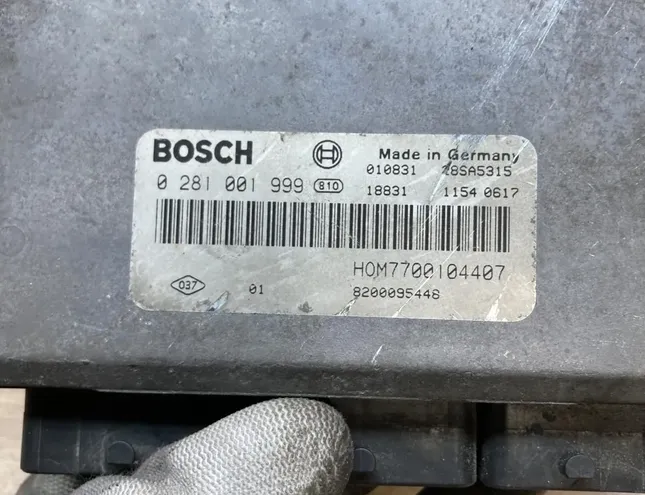 RENAULT Espace 1 generation (1984-1991) Блок управления двигателем 7700104407,0281001999 34454307