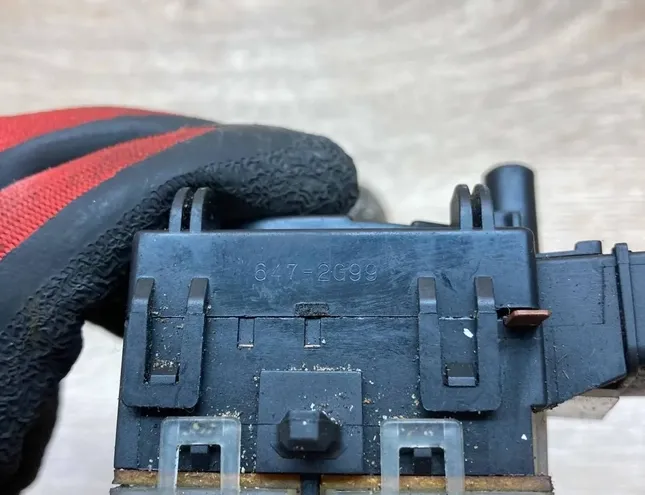 TOYOTA Corolla 1 generation E10 (1966-1970) Ablaktörlő-szabályozó 173647 34319704