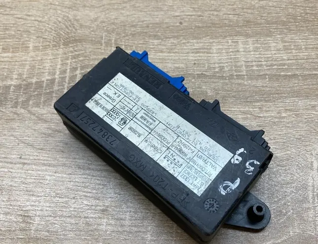 RENAULT Espace 1 generation (1984-1991) Блок управления Комфорт 73847257C 34293294