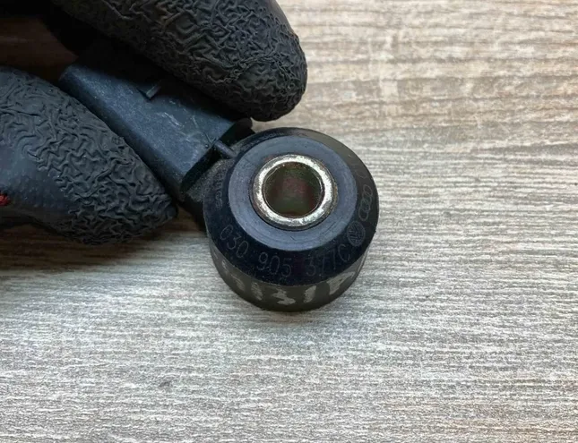 SKODA Octavia 1 generation (1996-2010) Knock Sensor 030905377C 34329891