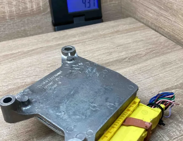 RENAULT Espace 1 generation (1984-1991) Biztonsági vezérlőegység 601960200,8200241277 34385264