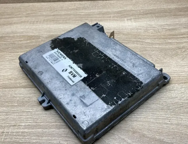 RENAULT Espace 1 generation (1984-1991) Блок управления двигателем 7700850439,S101724101D 34452863