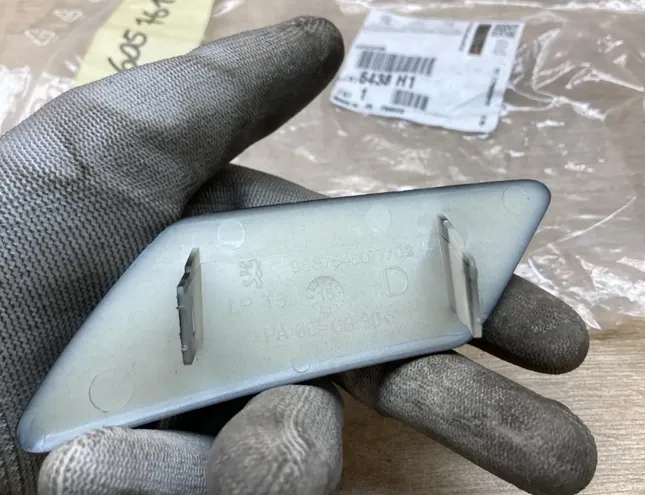 PEUGEOT 307 1 generation (2001-2008) Крышка омывателя фар правой стороны 6438H1,9637546077,6438H1 34440733