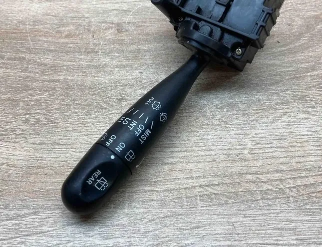 TOYOTA Corolla 1 generation E10 (1966-1970) Ablaktörlő-szabályozó 173647 34319704