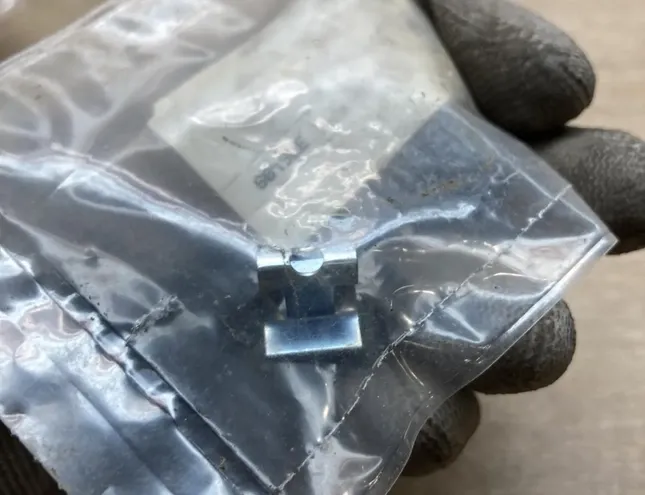 RENAULT Espace 1 generation (1984-1991) Молдинг крыши правый 8200621505 34436776