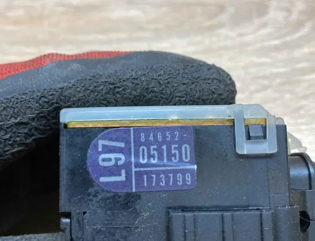 TOYOTA Avensis 2 generation (2002-2009) Ablaktörlő-szabályozó 8465205150,173654,L97 34306398