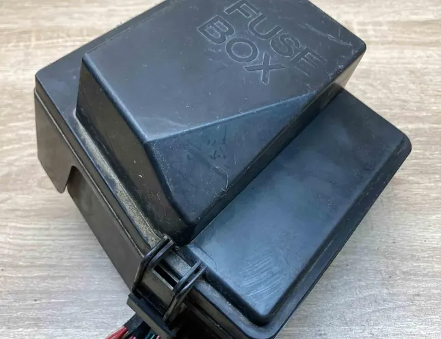 MAZDA Carol 4 generation (HB12S, HB22S) (1999-2004) Fuse box 379E08,339E13 34385768