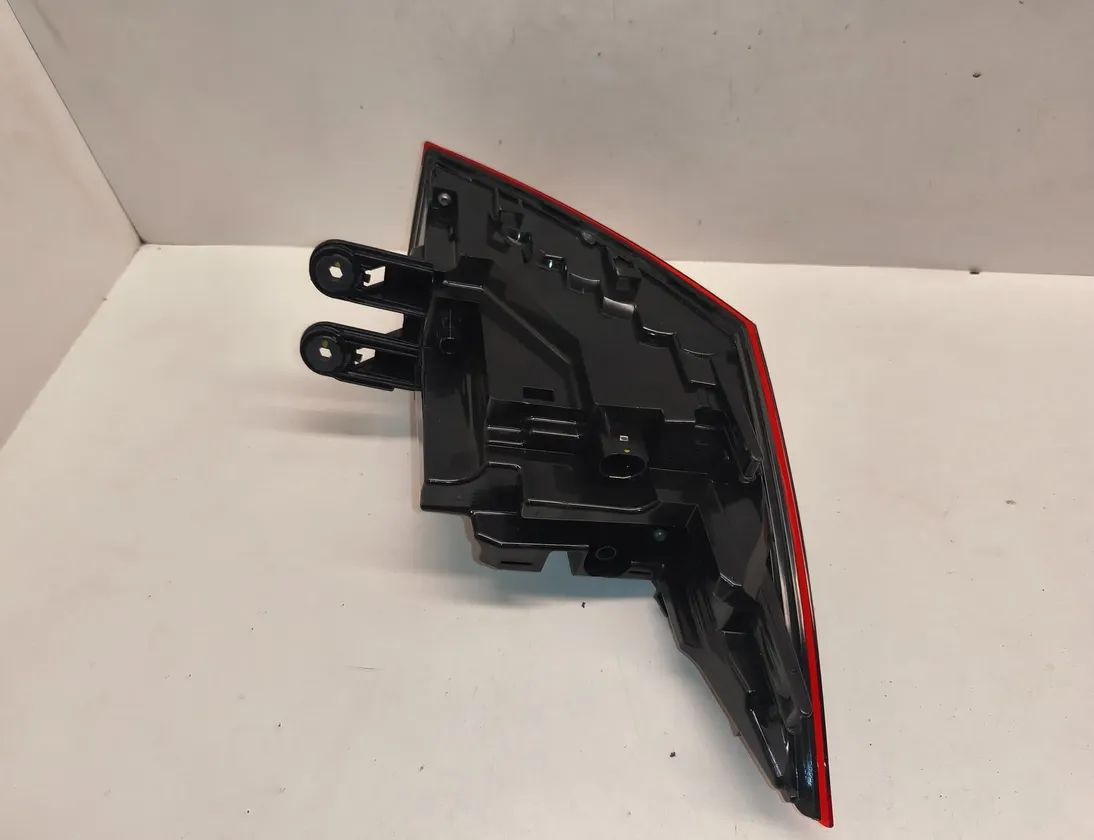 SKODA Enyaq 1 generation (2020-2023) Jobb hátsó lámpa  5LA945208A 34266019