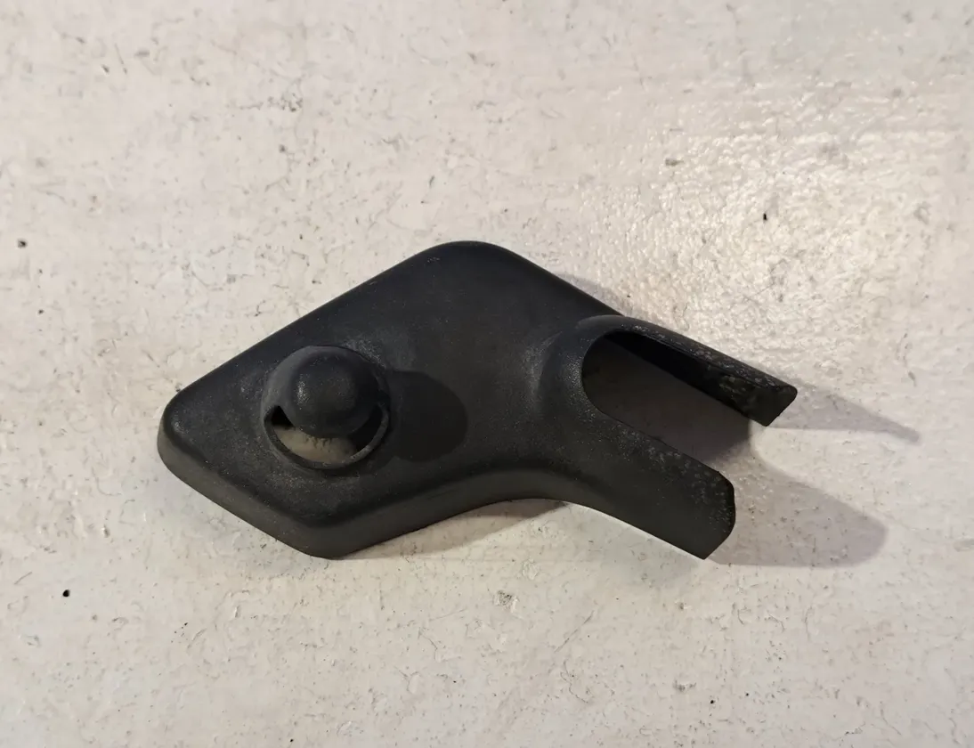 VOLVO V70 2 generation (2000-2008) Csomagtérajtó ablaktörlő karja 9483518,009483518 34832290