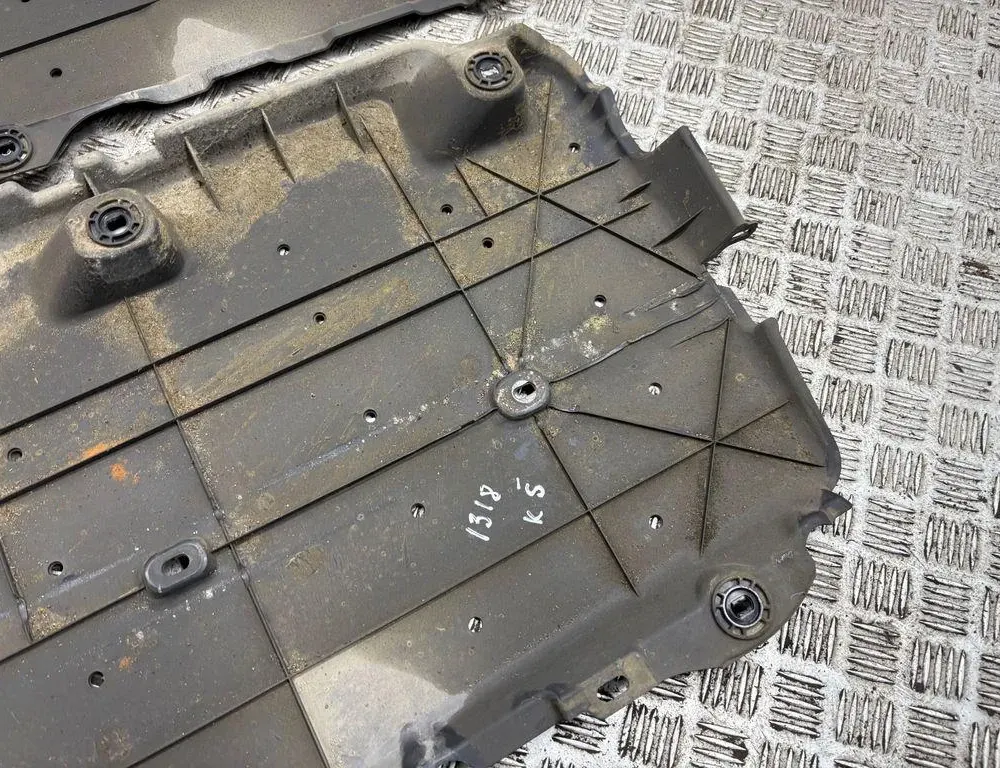 PEUGEOT 508 2 generation (2018-2023) Защита днища левая 9836896180 32841029