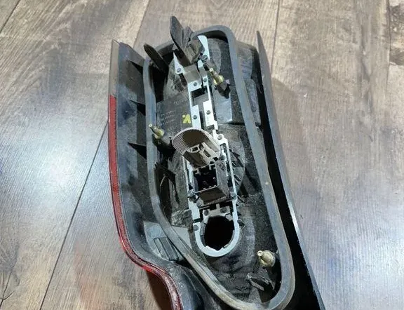 VOLVO S60 1 generation (2000-2009) Bal hátsó lámpa 9154501,9154497 34559792